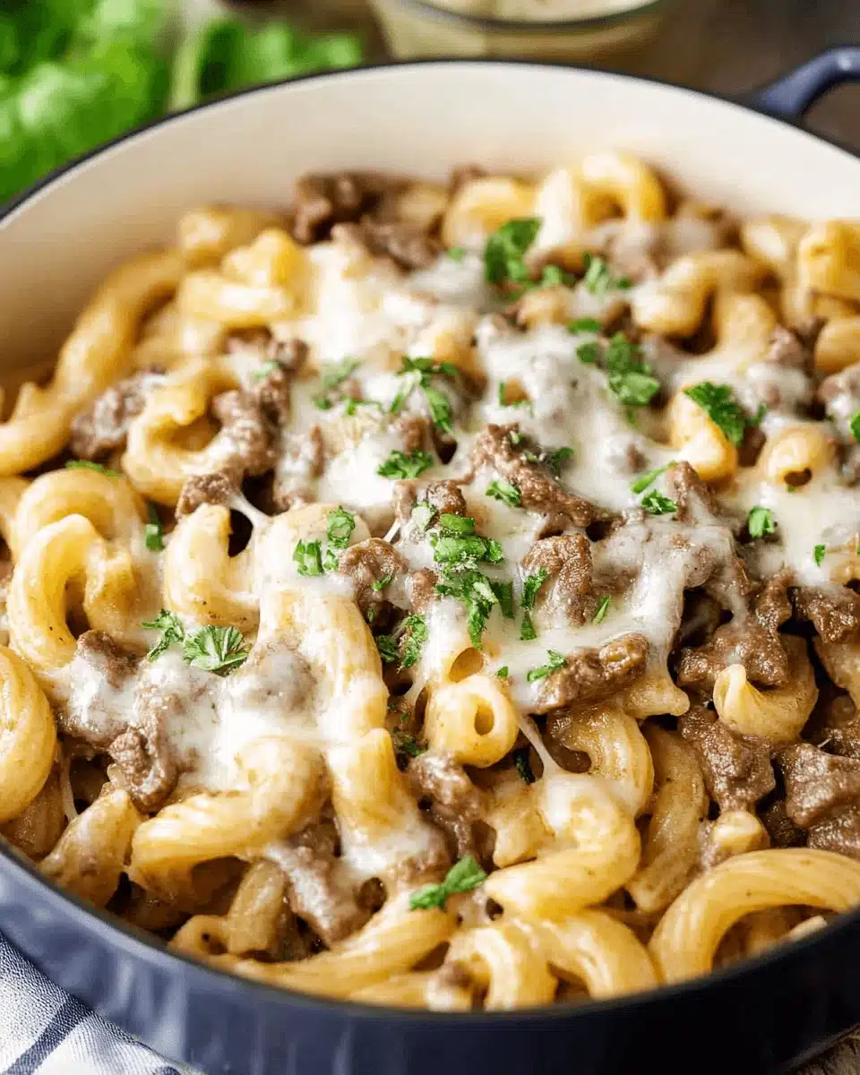 Philly Cheesesteak Pasta: A Creamy Delight to Savor!