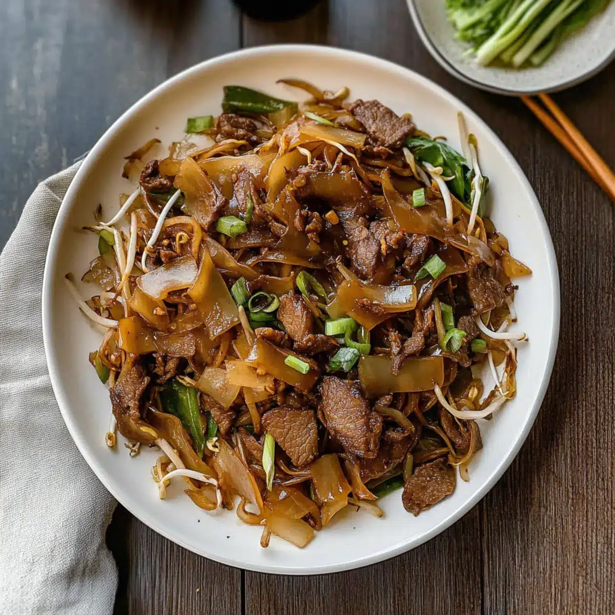 Flat Rice Noodles with Beef