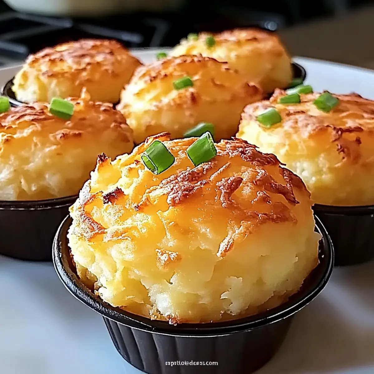 Delicious Cheesy Mashed Potato Puffs for Effortless Snacking